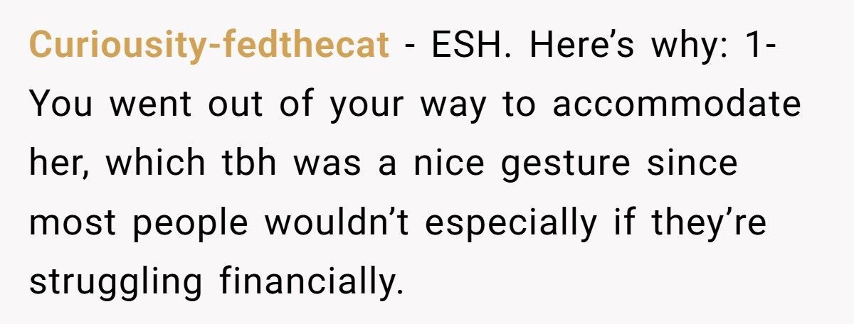 Woman Buys $100 Chair For Her Sister, Sister Accuses Her Of Calling Her Fat