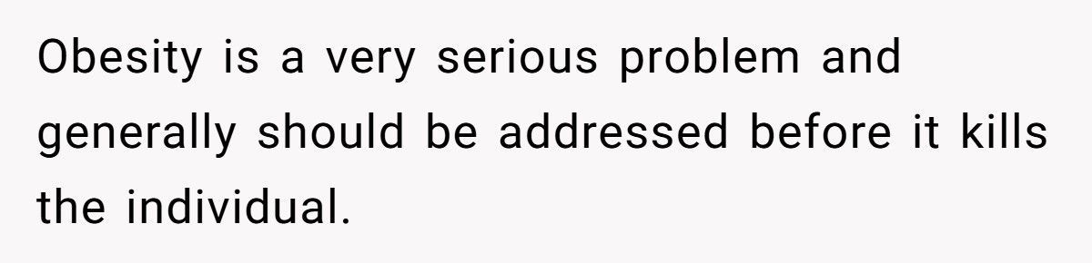 Woman Buys $100 Chair For Her Sister, Sister Accuses Her Of Calling Her Fat