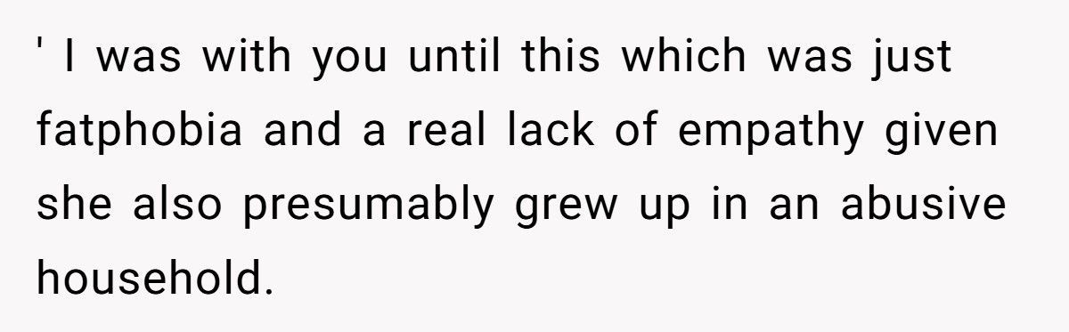 Woman Buys $100 Chair For Her Sister, Sister Accuses Her Of Calling Her Fat