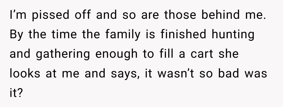 Man Refuses To Move After Woman Fills 10-Item Lane, She’s Furious After Waiting Eight Minutes