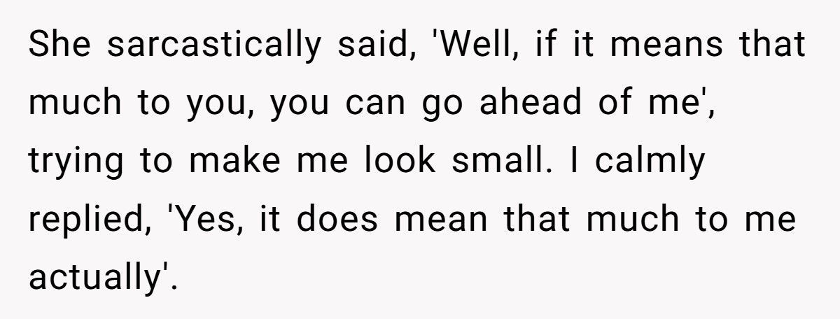 Man Refuses To Move After Woman Fills 10-Item Lane, She’s Furious After Waiting Eight Minutes