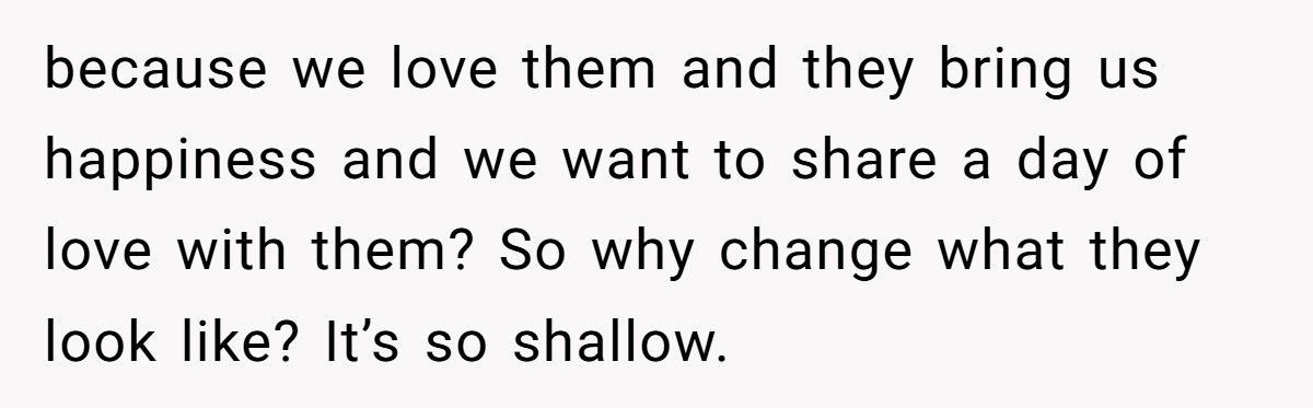 Bride Demands Bridesmaid Take Off Glasses So She ‘Doesn’t Ruin The Photos’, Internet Loses It