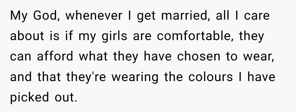 Bride Demands Bridesmaid Take Off Glasses So She ‘Doesn’t Ruin The Photos’, Internet Loses It