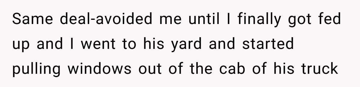 Shop Owner Refuses To Pay For His New Door, So The Installer Takes It Back At Midnight