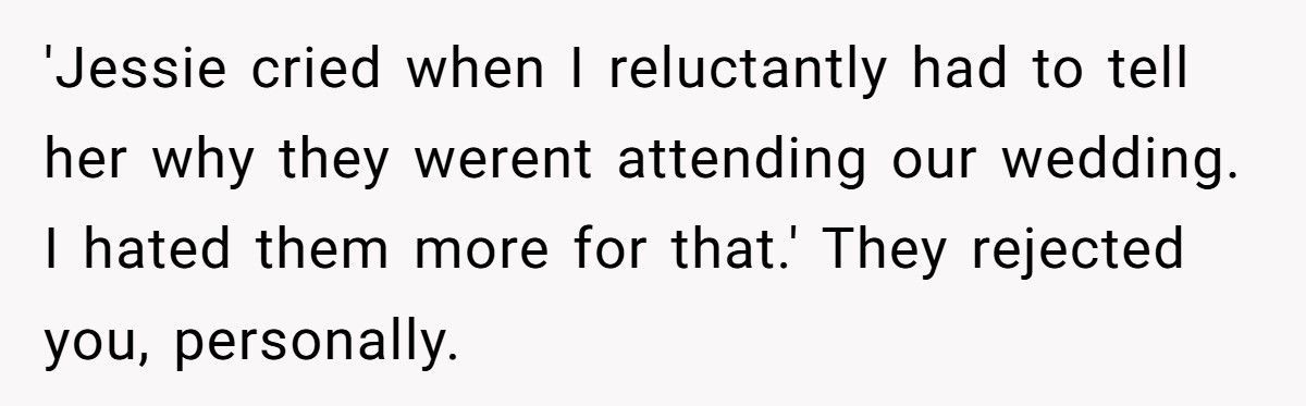 Man Refuses To Let His Parents Meet His Kids After They Rejected His Deaf Wife
