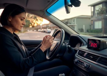 Woman Calls Her Friend “Rude” For Leaving After She Was Just 5 Minutes Late Woman Calls Her Friend “Rude” For Leaving After She Was Just 5 Minutes Late