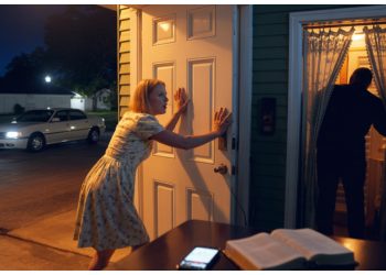 Former Pastor Picks Up a Random Call – and Ends Up Exposing Another Man’s Affair