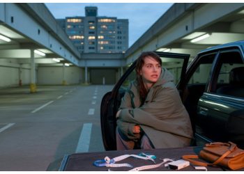 New Mom Walks Out After Husband Brings His Mom Into Delivery Room Against Her Wishes