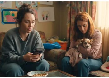 A Mother of Four Asks Sister to Quit Dog Fostering So She Can Help with Kids