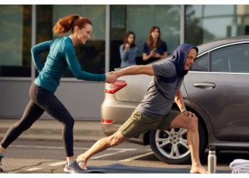 She Befriended the Office ‘Weird Guy’ Everyone Made Fun Of - And He Completely Changed Her Life She Befriended the Office ‘Weird Guy’ Everyone Made Fun Of – And He Completely Changed Her Life