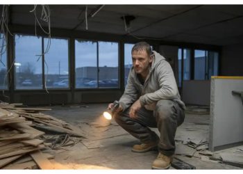 Landlord Tries to Sell Our Business Equipment to Competitors During Eviction – So They Followed His Rules… Perfectly