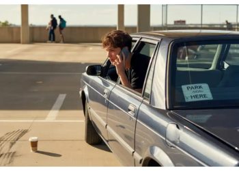 They Kept Hitting Their Car Door Into Someone Else’s While They Sat Inside - So That Someone Returned the Favor They Kept Hitting Their Car Door Into Someone Else’s While They Sat Inside – So That Someone Returned the Favor