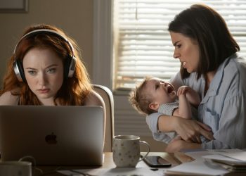 Woman Thought Working From Home Was Hard, Until Her Sister Left A Baby In Her Care Without Asking
