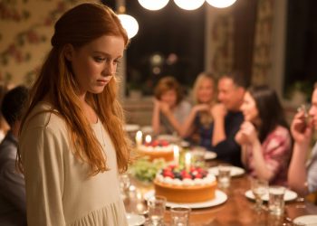 Autistic Teen Refuses To Eat Cake She Knew Would Trigger Sensory Issues, Family Turns On Her Autistic Teen Refuses To Eat Cake She Knew Would Trigger Sensory Issues, Family Turns On Her