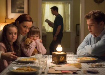 He Said He’d Save a Box Over His Family – She Stopped Playing Nice