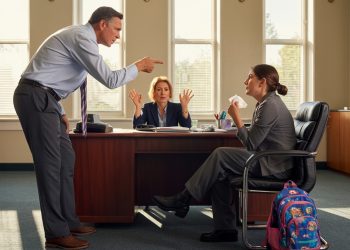 Teacher Dismissed Student’s Medical Condition As “Laziness”, Dad’s Reaction Left Her In Tears