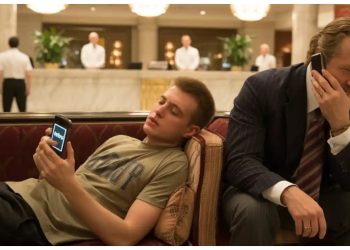 A Guy Won’t Stop Yelling on Speaker – Stranger Makes Him Regret It