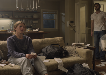 Boyfriend Freeloads In Girlfriend’s Home, Skips Chores, Pays Nothing, And Gifts Drain Cleaner For Christmas