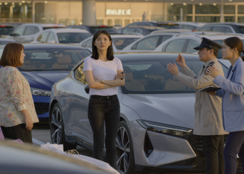 Woman Parks Flawlessly, Blocks Plus-Sized Woman’s Car Door, Then Says Something To Irritate Her