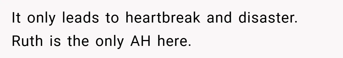 Teen Refuses to Play ‘Perfect Sister’ at Dad’s Wedding, Stepmom Isn’t Happy It only leads to heartbreak and disaster. Ruth is the only AH here.