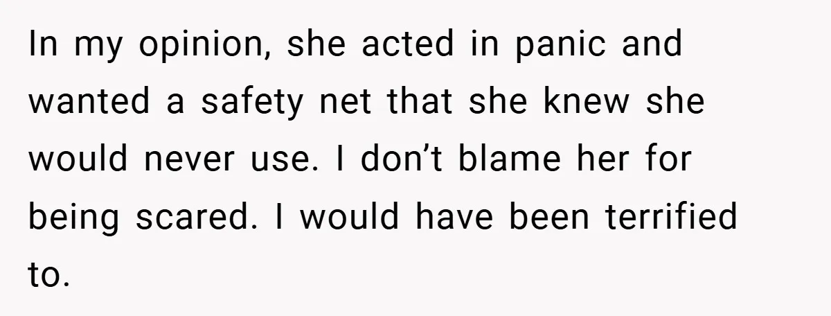 Bride Shocked After Learning Parents Gave Her Wedding Fund to Sister - So She Could Freeze Her Eggs Instead In my opinion, she acted in panic and wanted a safety net that she knew she would never use. I don’t blame her for being scared. I would have been...