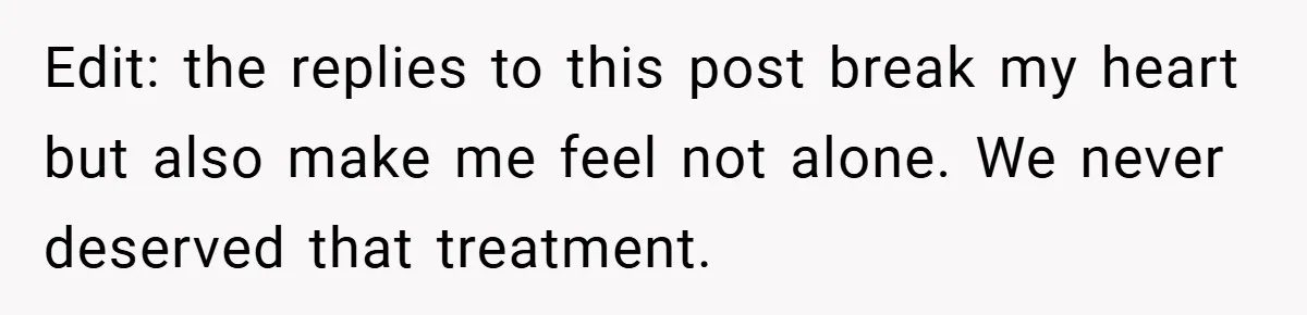 Mom Laughs When Teen Daughter Says She Has PTSD After Flood - Then Wonders Why the Girl Won’t Speak to Her Again Edit: the replies to this post break my heart but also make me feel not alone. We never deserved that treatment.