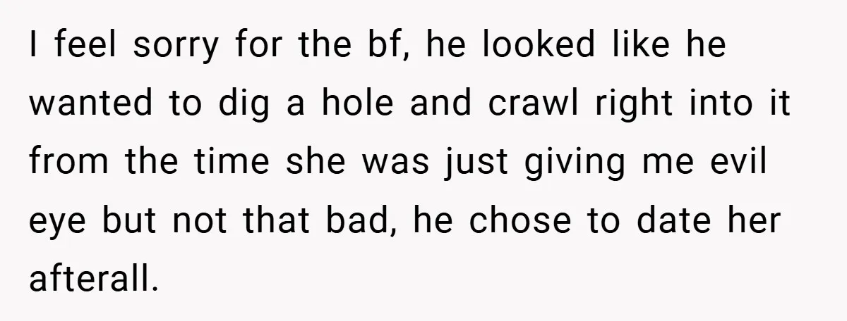 Girlfriend Accuses Waiter of Flirting With Her Man - His Savage Reply Leaves Everyone Stunned! I feel sorry for the bf, he looked like he wanted to dig a hole and crawl right into it from the time she was just giving me evil eye...
