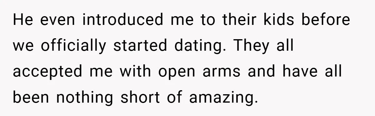 She Replaced Her Husband’s Late Wife’s Photo - Then All Hell Broke Loose When the Grieving Mother Found Out He even introduced me to their kids before we officially started dating. They all accepted me with open arms and have all been nothing short of amazing.