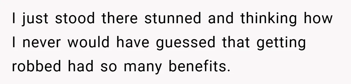 Gangster Steals Kid’s Earnings, Then Walks Into A Trap That Costs Him Big I just stood there stunned and thinking how I never would have guessed that getting robbed had so many benefits.