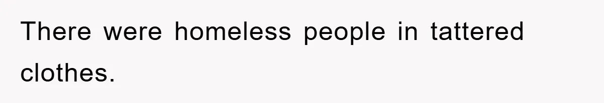 College Student Uses Meal Plan To Feed 120 Homeless People, Shocks Entire Campus There were homeless people in tattered clothes.