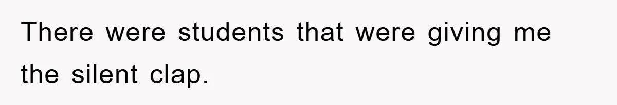 College Student Uses Meal Plan To Feed 120 Homeless People, Shocks Entire Campus There were students that were giving me the silent clap.