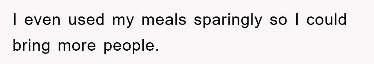 College Student Uses Meal Plan To Feed 120 Homeless People, Shocks Entire Campus I even used my meals sparingly so I could bring more people.