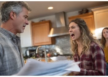 Woman Accuses Parents of Favoritism, Gets Hit With a Detailed Financial Breakdown