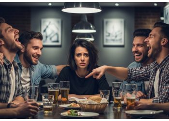 Boyfriend Calls Girlfriend a ‘Gold Digger,’ She Just Vanishes From the Restaurant