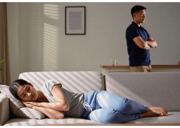 Working Mom Takes a Day for Herself, Husband Says She’s Selfish