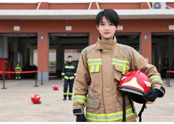Fire-Academy Trainee Cuts Her Hair After Being Written Up For “Inappropriate” Style