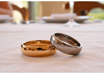 Man Refuses to Attend Twin Sister’s Wedding After She Slept With Their Cousin’s Fiancé Man Refuses to Attend Twin Sister’s Wedding After She Slept With Their Cousin’s Fiancé