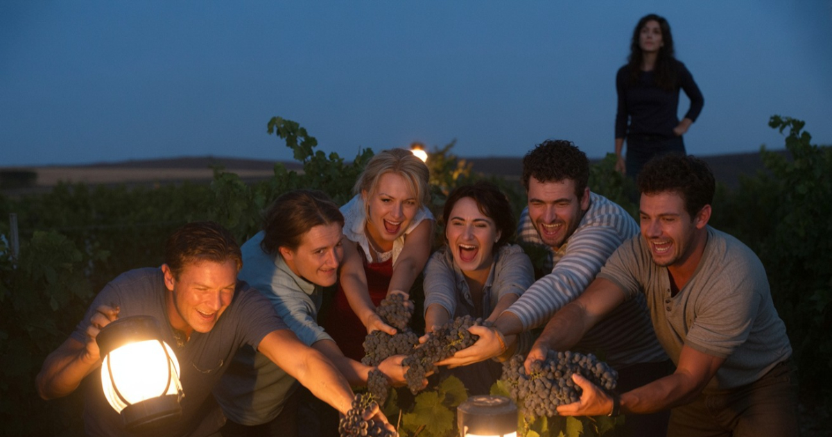 Maureen Tried To Steal All The Grapes, So They Stayed Up All Night Picking Every Single One