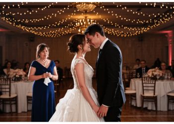 Stepmom Tried To Steal The Spotlight At The Wedding, Bride Shut It Down