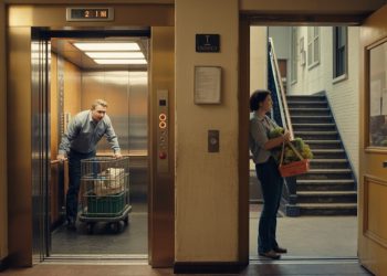 Delivery Guy Blocks The Elevator, So Resident Teaches Him A Lesson