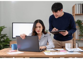 Wife Says No When Husband Asks Her to Build His Interview Presentation Wife Says No When Husband Asks Her to Build His Interview Presentation