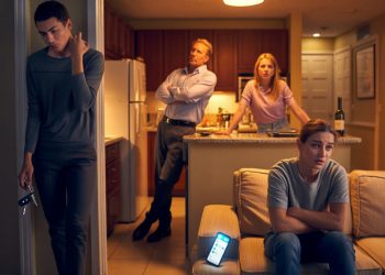 Sibling Says No To Illegal Favor, Parents Call Him A Square And Consider Charging Rent