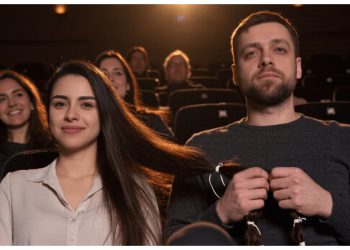 Husband Finds a Quiet Way to Fight Back After Woman Throws Her Hair Into His Lap Husband Finds a Quiet Way to Fight Back After Woman Throws Her Hair Into His Lap