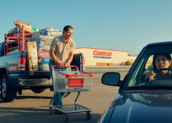Costco Shopper Faces Impatient Driver Trying To Rush Him, Here’s What He Did To Make Him Pay!