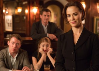 Woman Runs Into Her Old Workplace Bully and Destroys Him in Front of His Date Woman Runs Into Her Old Workplace Bully and Destroys Him in Front of His Date