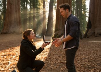 Romantic Vacation Turns Awkward When She Pops The Question Instead Of Him Romantic Vacation Turns Awkward When She Pops The Question Instead Of Him