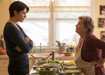 Woman Refuses To Cook Thanksgiving Dinner For Family After Racist Comments About Her Boyfriend Woman Refuses To Cook Thanksgiving Dinner For Family After Racist Comments About Her Boyfriend