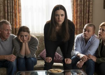 Awkward Family Apology For Affair Ends With One Sister Saying What Everyone Was Thinking