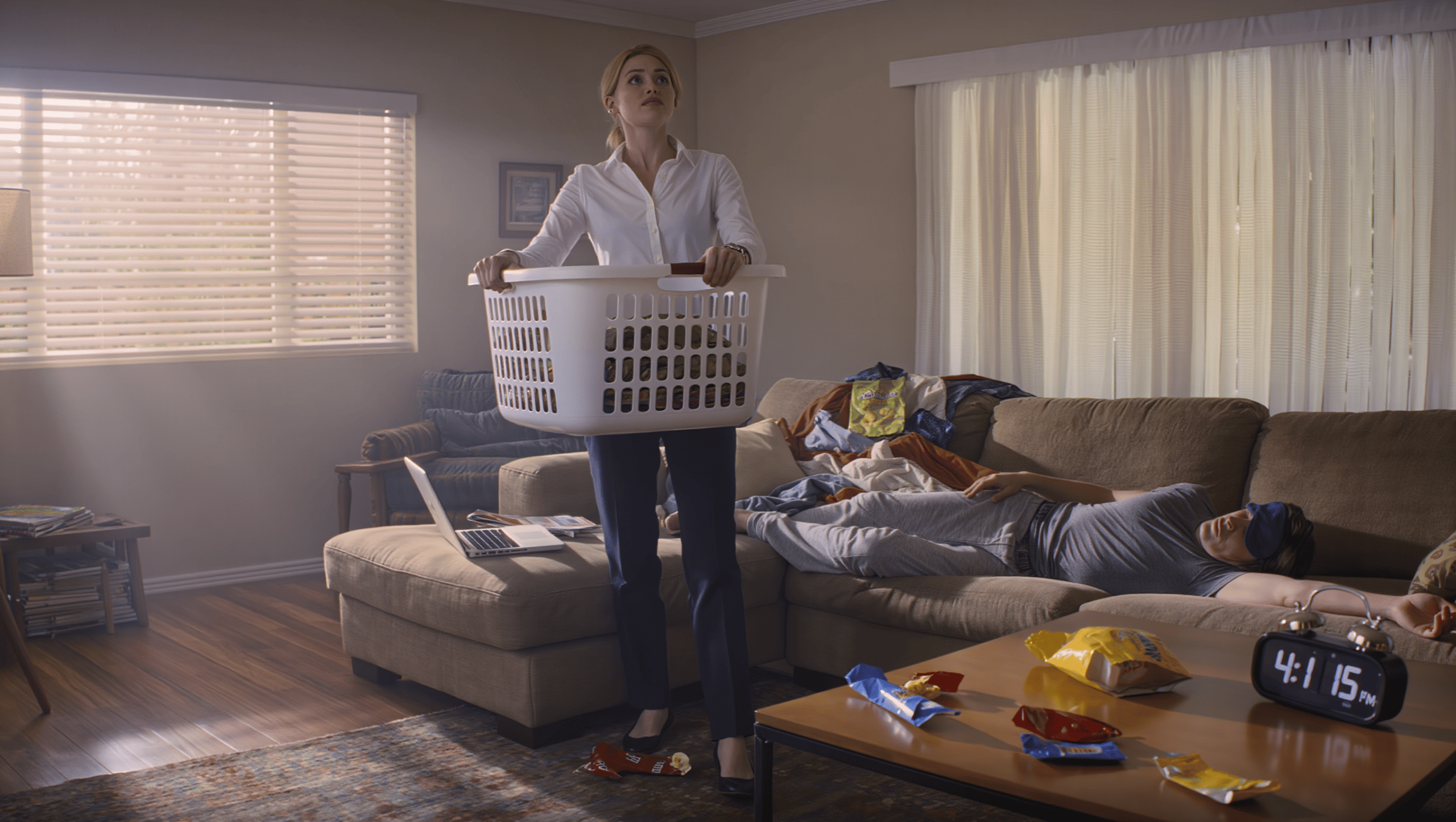 Girlfriend, Buried In Chores, Asks Boyfriend To Cut 15-Hour Sleep Days, He Declares One Excuse Nobody Expected