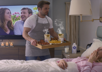 Boyfriend Surprises Girlfriend With Birthday Breakfast, But 2% Milk Triggers Brutal Jab At His Cooking Skills